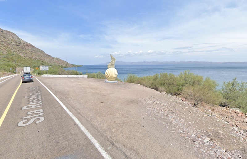 La Concha border monument Mulege-Loreto copy.jpg - 154kB