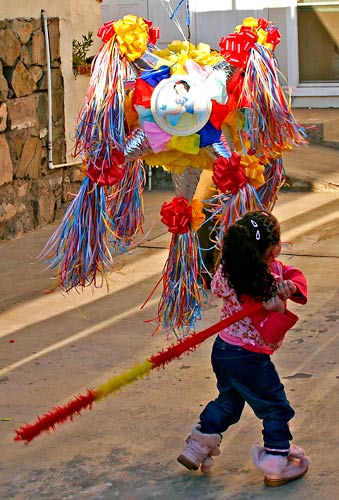 little-girl-swing.jpg - 49kB