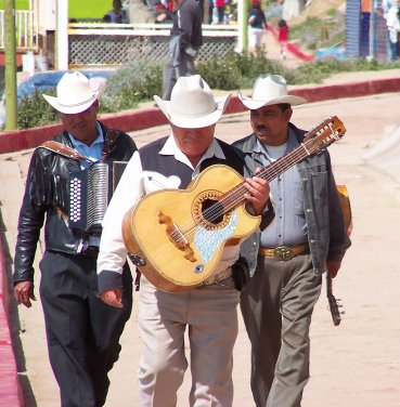 musicians.jpg - 42kB