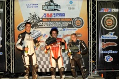 avila martin shayna pro singles podium sacto mile dh photored.jpg - 37kB