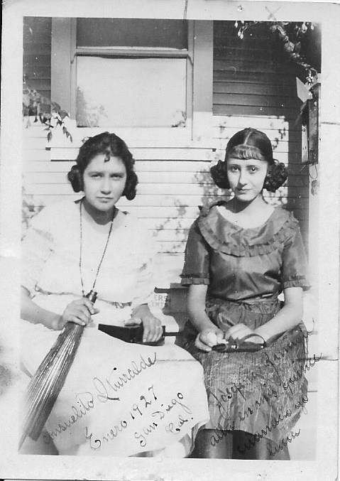 Josefina & friend Jan 1927.jpg - 49kB