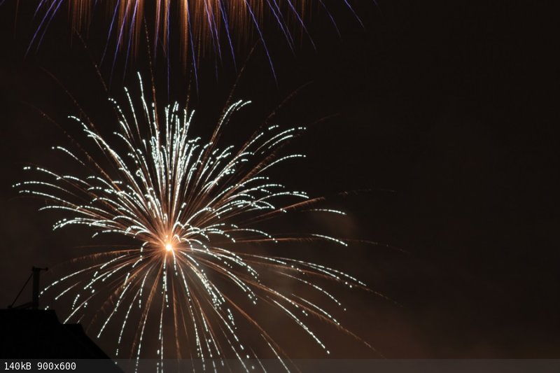 Fireworks, Tampa, FL.jpg - 140kB
