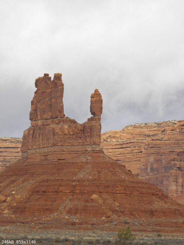 The Hand, Northern AZ.jpg - 246kB