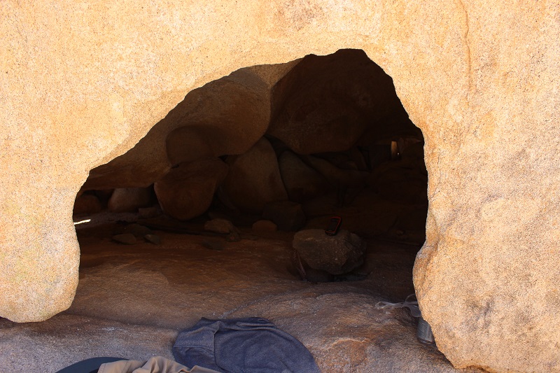 yubay Rock Home.JPG - 210kB