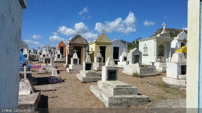 SJM cemetery_2.jpg - 179kB