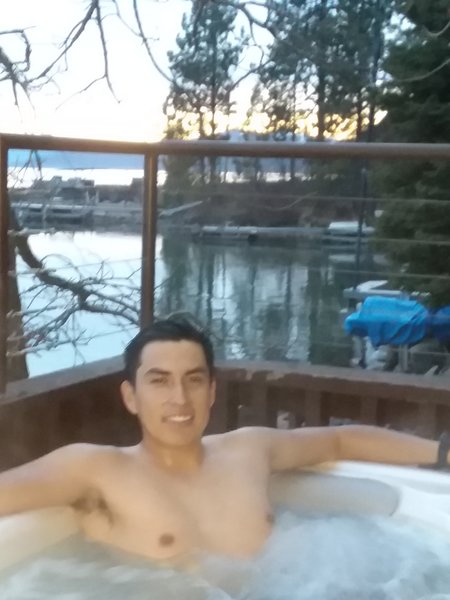 rsz_hot_tub.jpg - 93kB