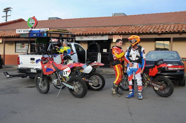 Tecate Gas Station 2.jpg - 50kB