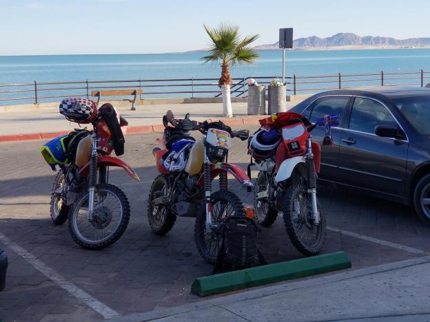 San Felipe Bikes.jpg - 45kB