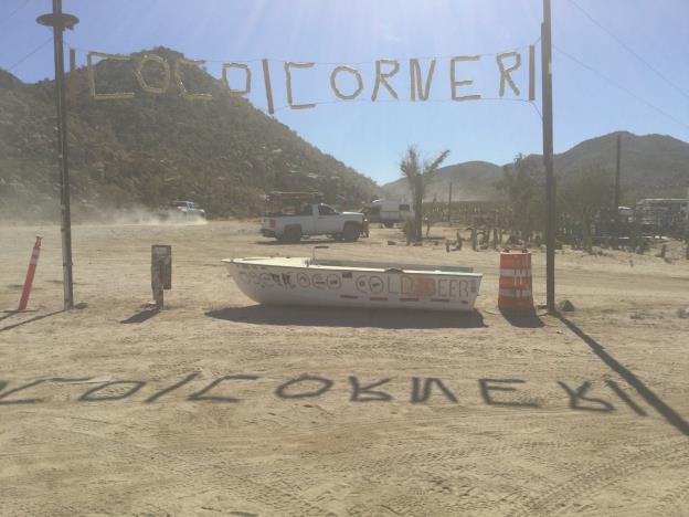 Cocos Sign 2.jpg - 41kB