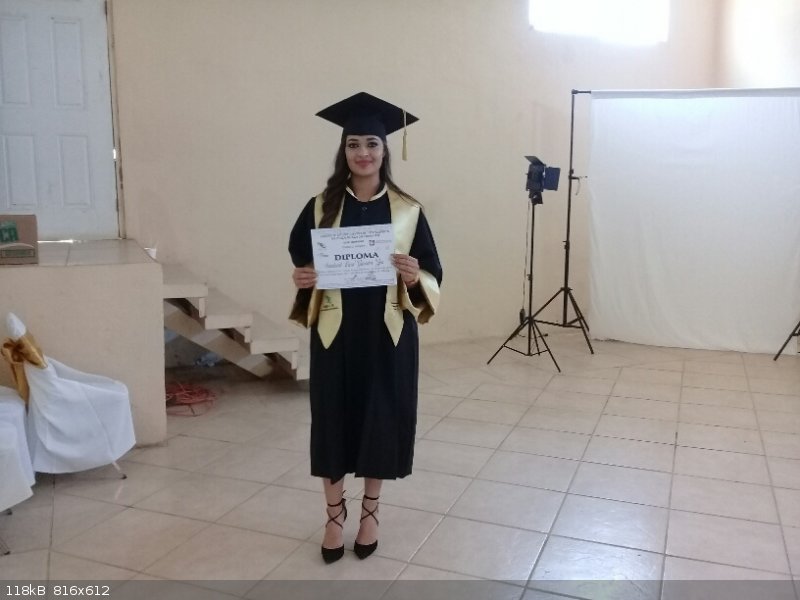 Geovana diploma.jpg - 118kB