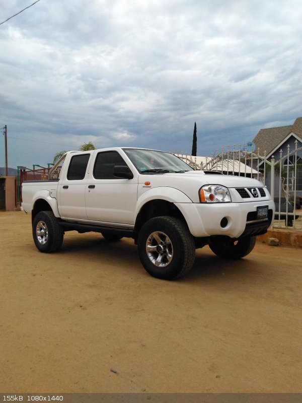 thumbnailFX9H54RL  Nissan lift.jpg - 155kB