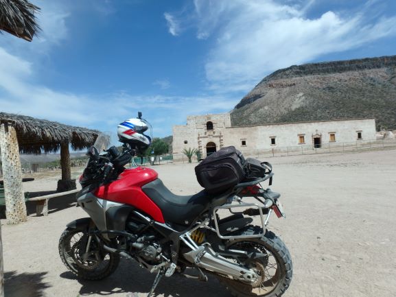 Duc mission.JPG - 49kB