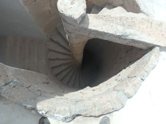 stairs.JPG - 35kB