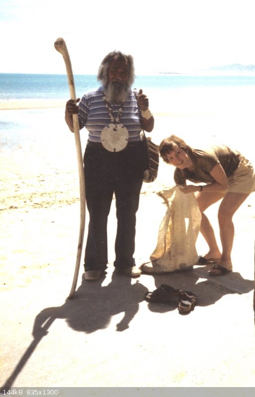 Clam man0017.jpg - 144kB