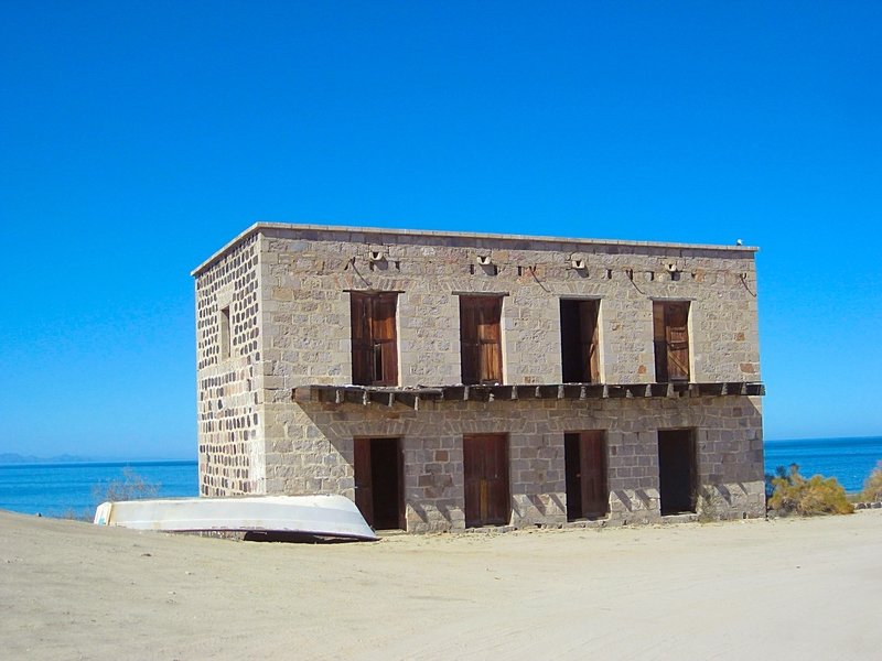 Ybarra House.jpg - 75kB