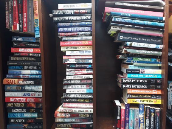 booksA.jpg - 67kB