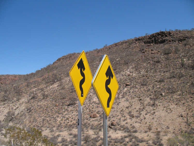 2signs.jpg - 240kB