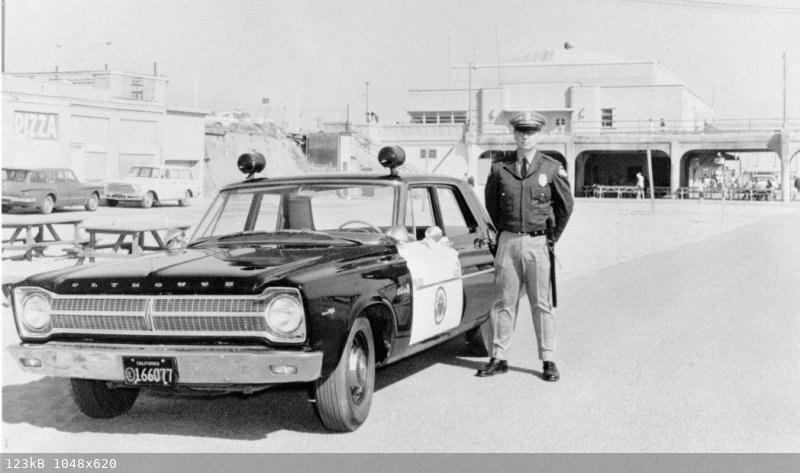earle_robitaille.jpg - 123kB