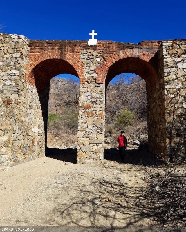 El Triunfo RR bridge copy.jpg - 194kB