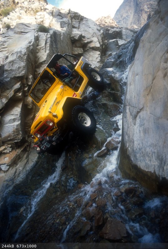 FJ40 yellow surprise canyon.jpg - 244kB