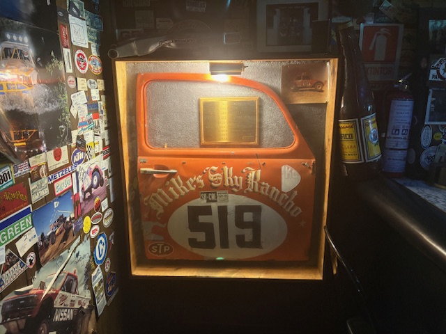 mikes door.jpeg - 186kB