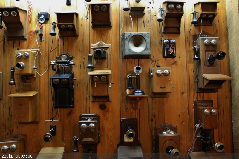 Rural Phone Museum, Georgia.jpg - 229kB