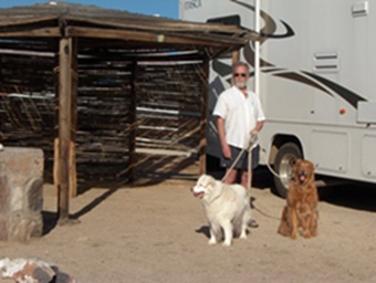 ron and dogs baja reduced.jpg - 33kB